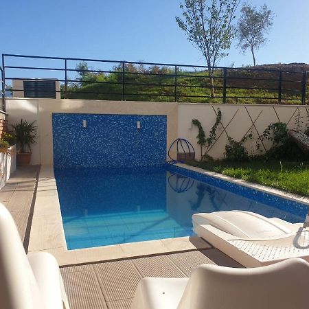 Stylish Two Bedroom House With Private Pool Tirana Kültér fotó