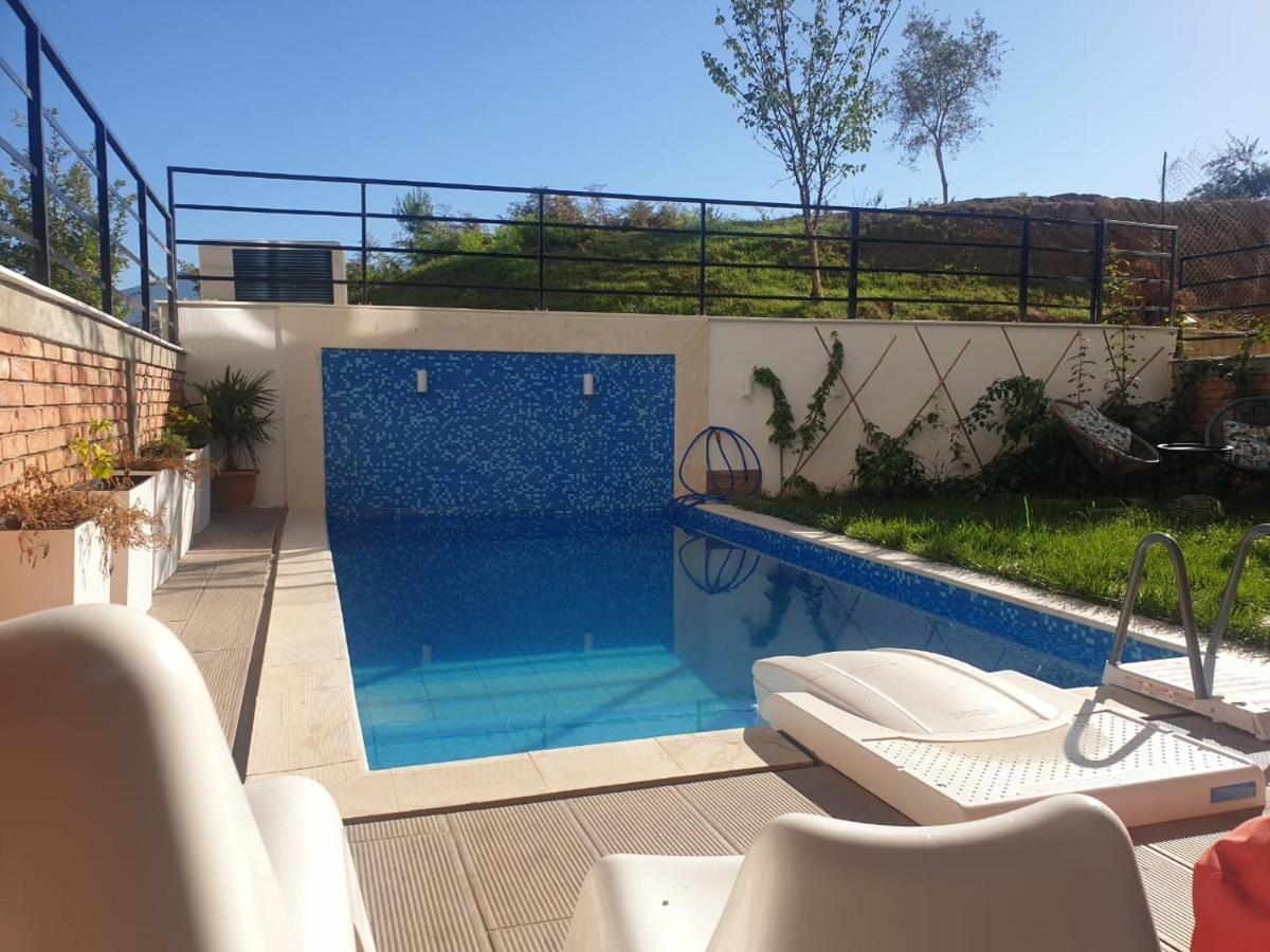 Stylish Two Bedroom House With Private Pool Tirana Kültér fotó