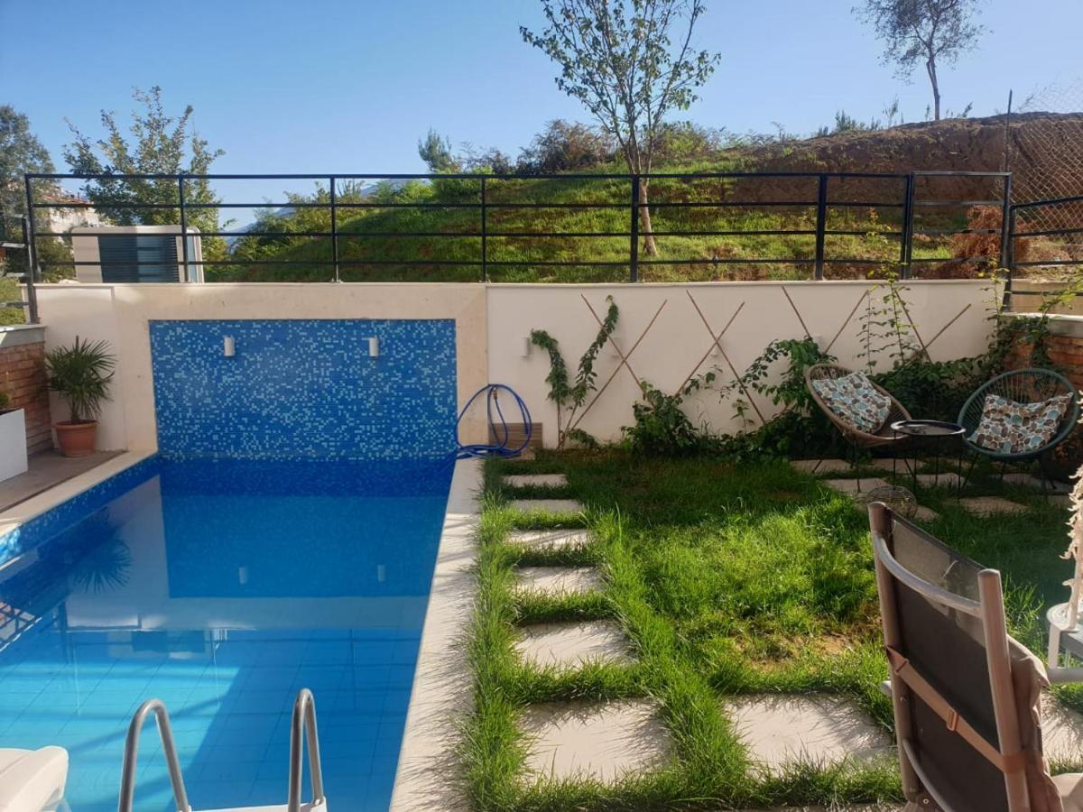 Stylish Two Bedroom House With Private Pool Tirana Kültér fotó